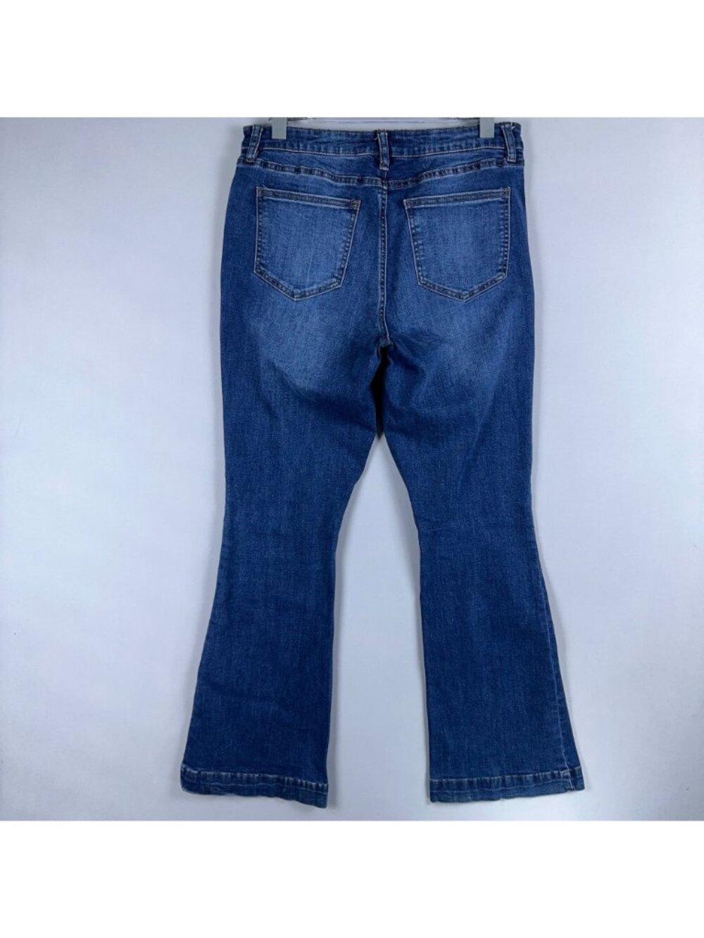 Ashley Mason Premium Flare Jeans Mid Rise Womens Size 13/31 Blue Medium Wash - Picture 2 of 11